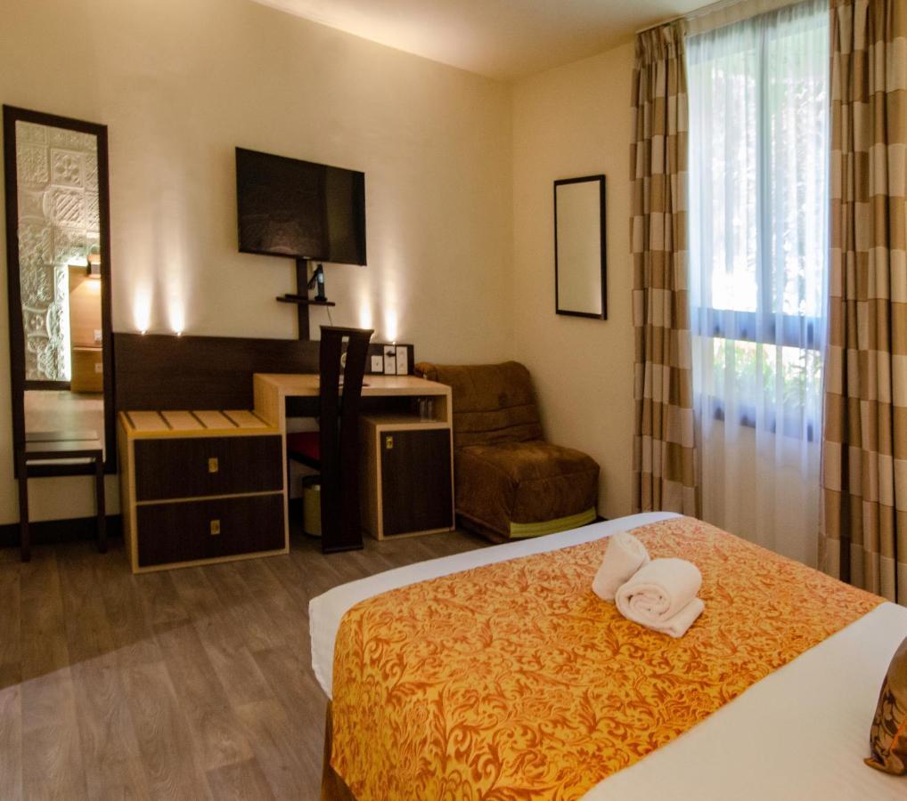 Au Grand Hotel De Sarlat - Pavillon De Selves Ngoại thất bức ảnh