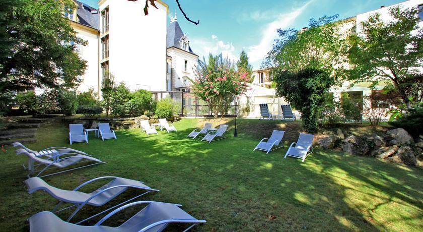 Au Grand Hotel De Sarlat - Pavillon De Selves Ngoại thất bức ảnh
