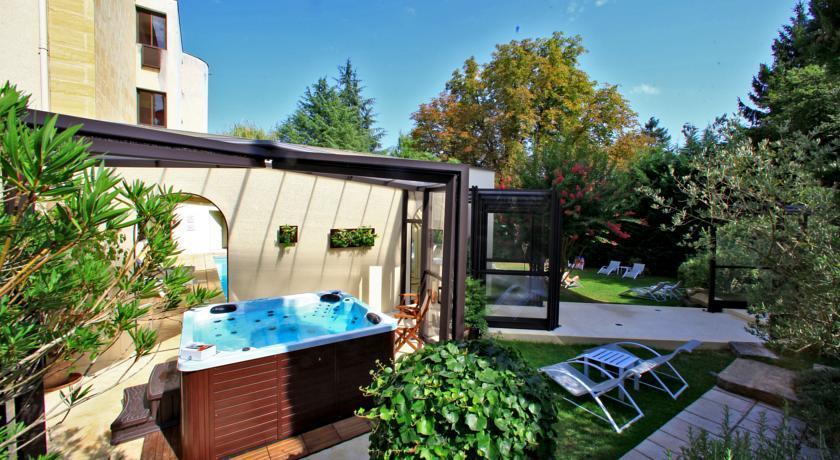 Au Grand Hotel De Sarlat - Pavillon De Selves Ngoại thất bức ảnh